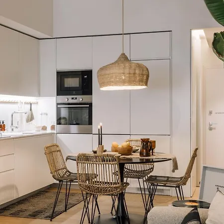 Sama - 2 Bedrooms And Parking In Arroios Apartman *