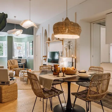 Sama - 2 Bedrooms And Parking In Arroios * Lisbon